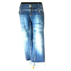 Freestyle Revolution Rolled Raw Edge Cropped Jean